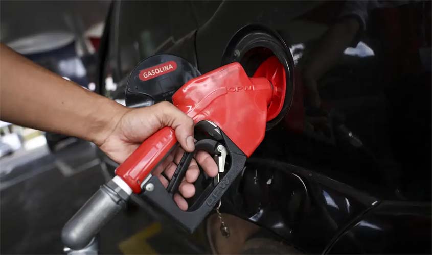 Nova lei aumenta penas para furto e roubo de combustíveis