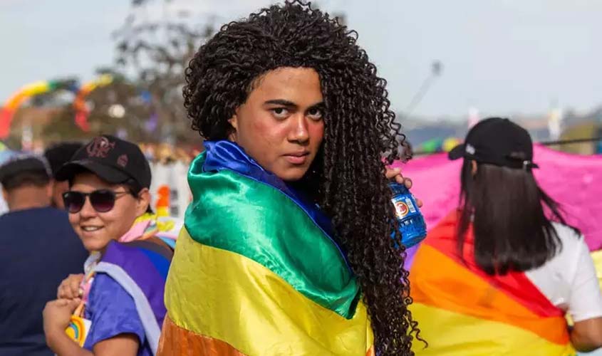 Conselho de Psicologia critica prática de 'cura gay'