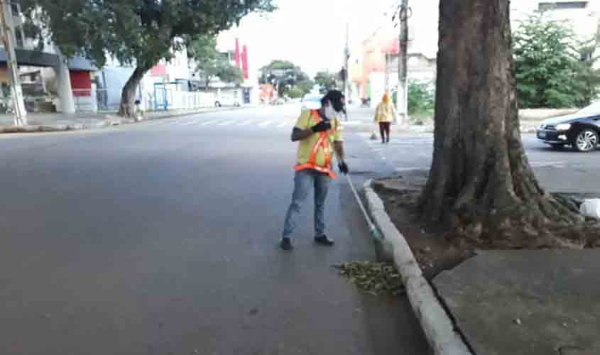 Prefeitura intensifica limpeza nas ruas centrais de Porto Velho