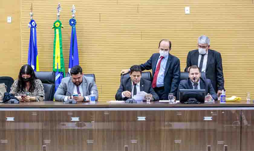 Assembleia aprova novos Planos de carreira para servidores, a prorrogação do Refaz 2021 e novo prazo para pagamento de IPVA em Rondônia