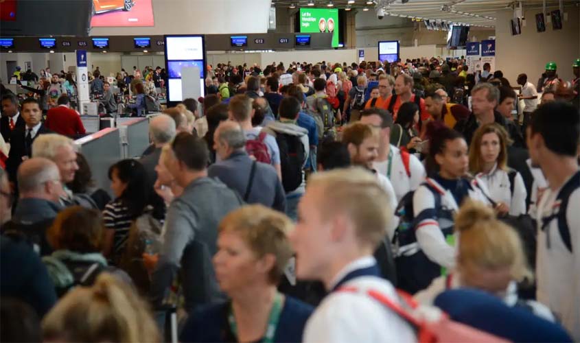 Principais aeroportos do país preveem movimento intenso no Natal