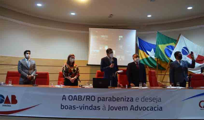 OAB Rondônia realiza primeira cerimônia híbrida de entrega de credenciais a novos advogados