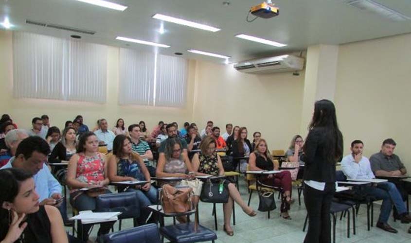 Técnicos de vigilância sanitária de Rondônia são treinados para usar sistema de mapeamento de ações em todo o estado