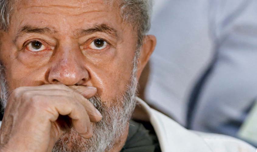 Lula entra com recursos em instâncias superiores sobre o caso triplex