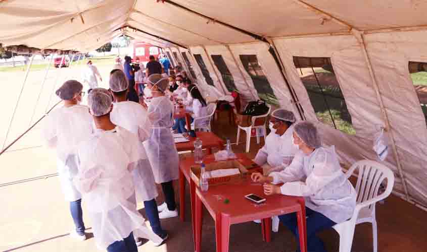 Governo de Rondônia realiza 584 testes rápidos da covid-19 durante drive thru