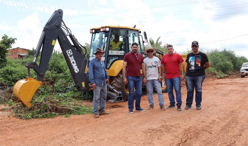 Articulação do Presidente da Câmara de Vereadores Marcio Pacele garante a entrega de maquinários para o Distrito de Nova Califórnia