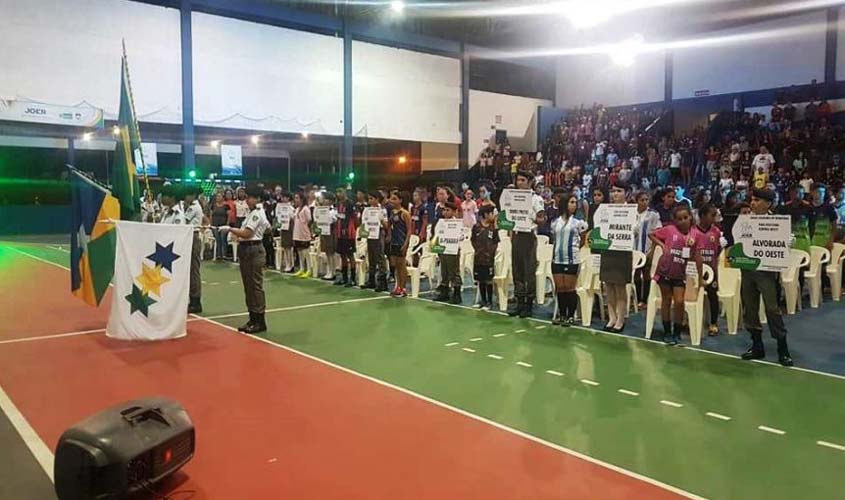 Regional Centro Oeste mobiliza 794 atletas de 45 escolas em Ji-Paraná