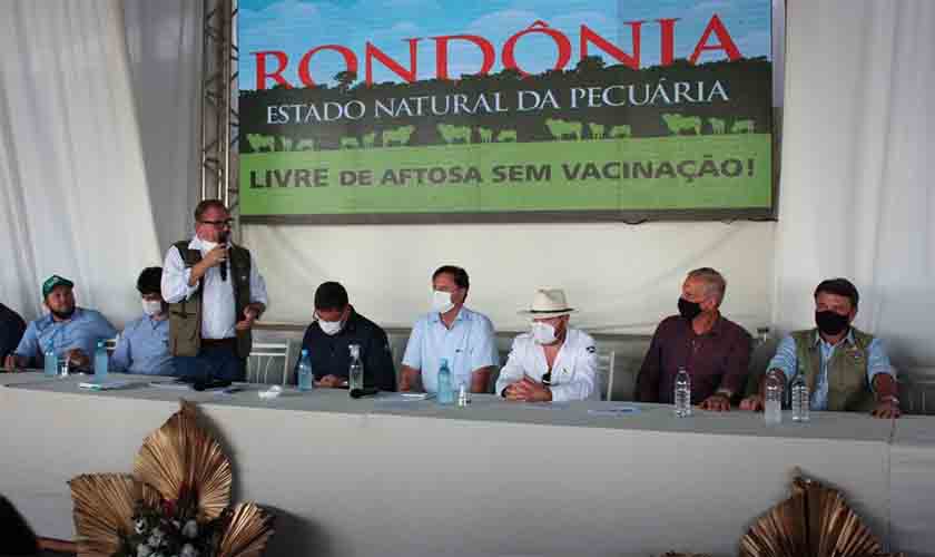 Adelino Follador participa de I Encontro de Proprietários Rurais em Ji-Paraná