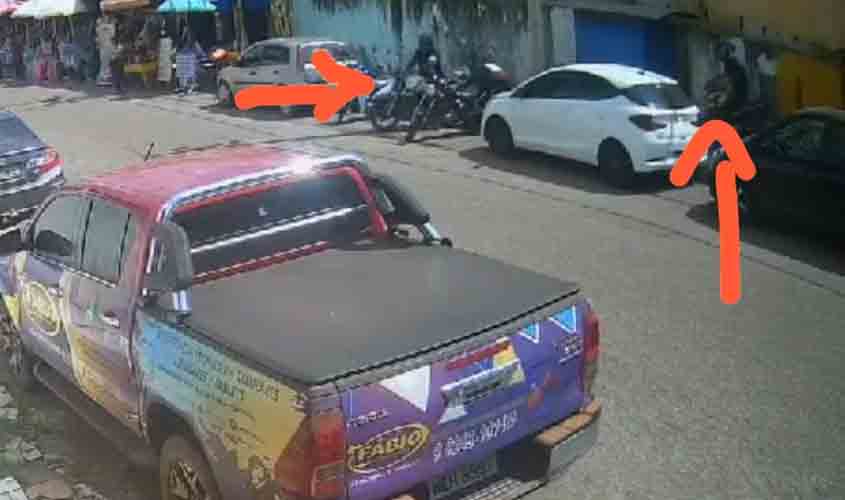 Vídeo mostra bandidos furtando motocicleta na área central de Porto Velho em plena luz do dia
