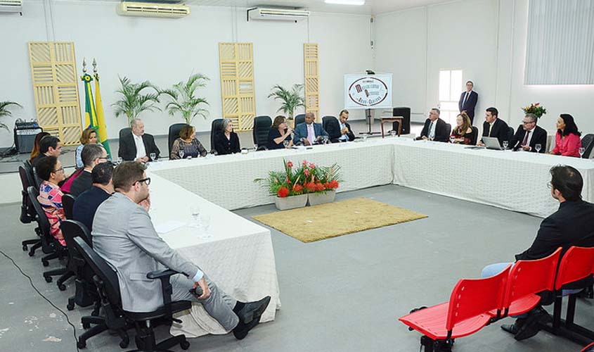 Cármen Lúcia visita Acre e ouve relatos sobre a violência no Estado