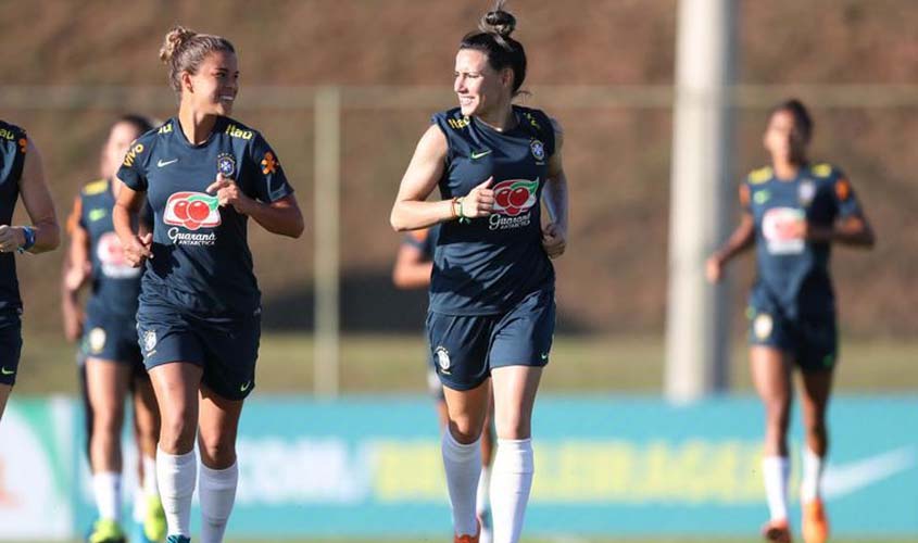 Seleção feminina de futebol já está nos EUA para o Torneio das Nações