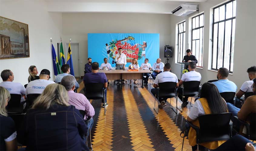 Festival de Praia de Jaci-Paraná é lançado na Prefeitura da capital