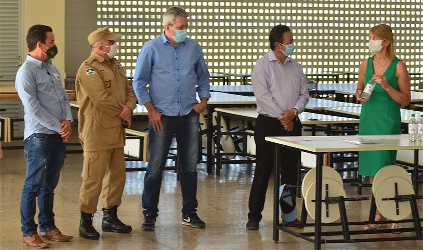 IFRO entrega álcool 70% para Prefeitura: unidades de Saúde receberão produto para contribuir com higienização