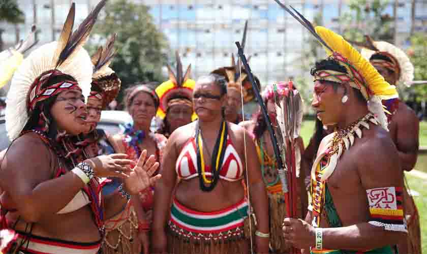 Mais de 5 mil indígenas criticam votação do marco temporal no STF