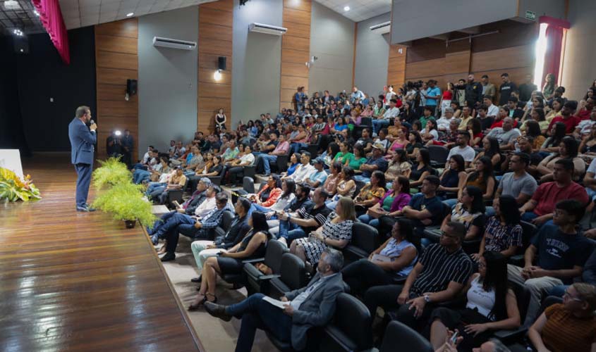 Jovens realizam sonho da graduação através de bolsas de estudos do ensino superior