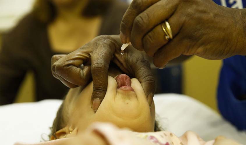 Ministério da Saúde intensifica vacinação contra a poliomielite