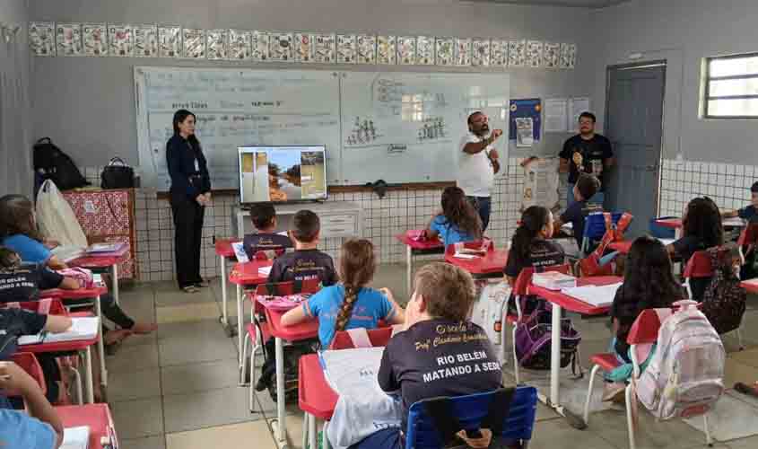 Tratamento de água é tema de projeto desenvolvido por estudantes