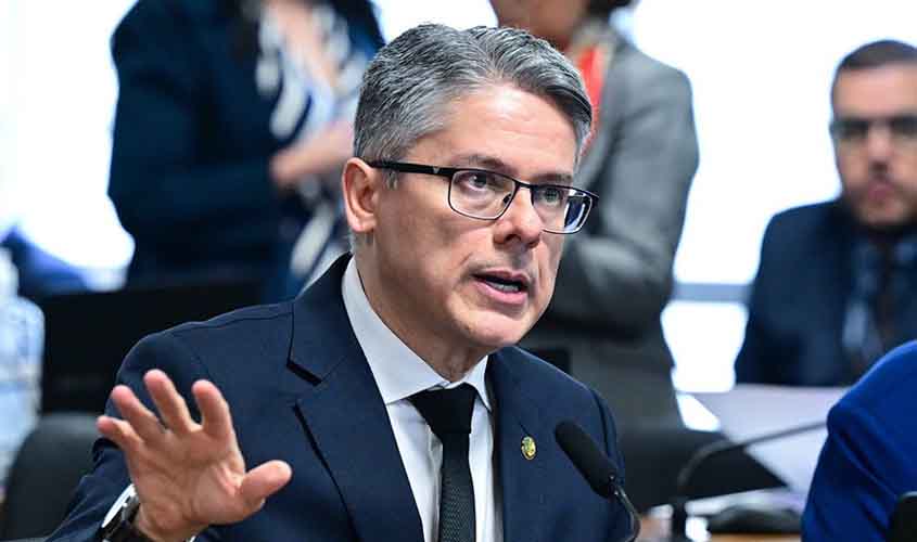 CCJ rejeita PEC que exige autorização para ação penal contra parlamentares  