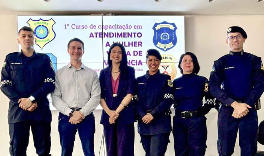 MP apresenta pilares de atendimento a mulheres vítimas de violência em curso destinado a agentes de segurança em Ariquemes