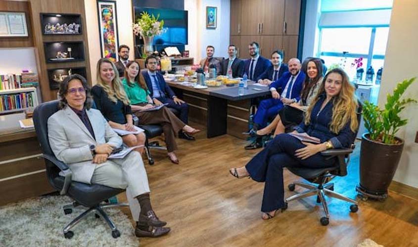 Corregedoria apresenta normas do MP a novos promotores