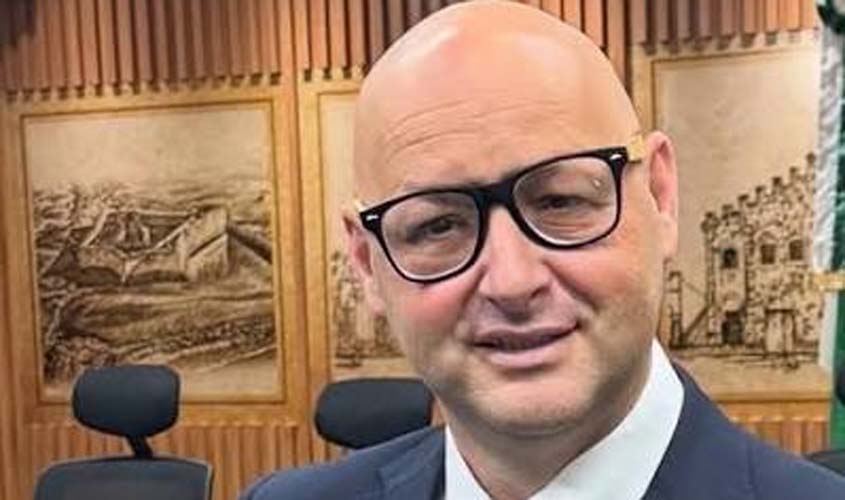 Lubiana é condenado por divulgar fake news contra Fúria