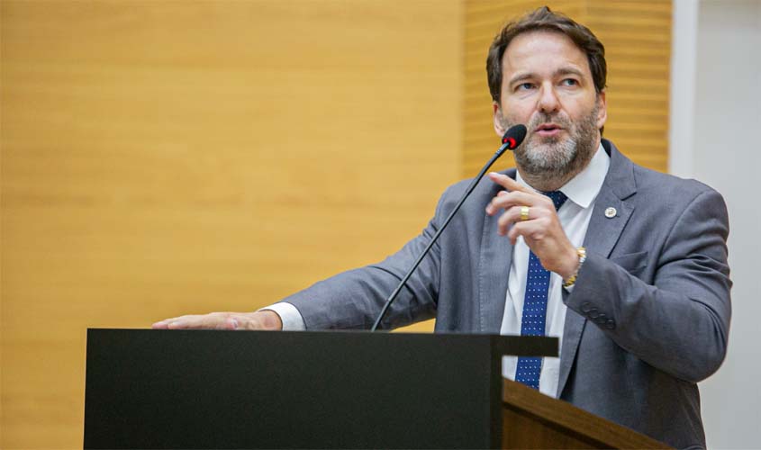 Alex Redano cobra recapeamento da RO-459 em Rio Crespo