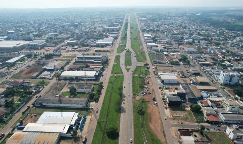 Luizinho Goebel parabeniza Vilhena pelos 48 anos