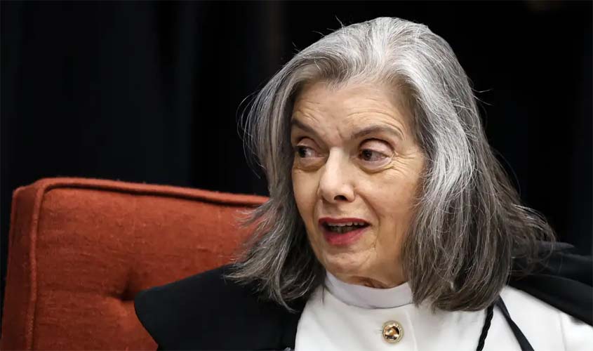 Cármen Lúcia alerta para violência contra mulheres negras