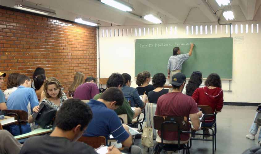 Ministério da Educação adia inscrições do ProUni e do Fies