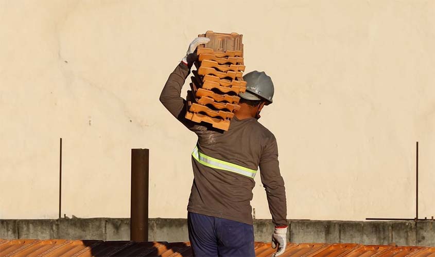 Construtora não poderá fazer dispensa em massa sem participação sindical 