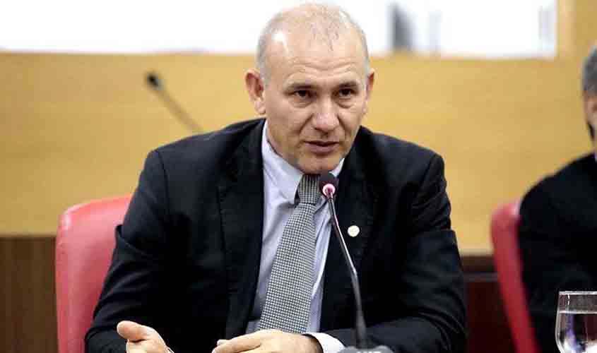 MP pede rejeição de recurso em condenação do deputado Ezequiel Neiva, que continua inelegível  