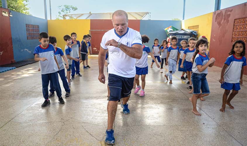 Fundação Cultural ministra aulas de capoeira em escolas