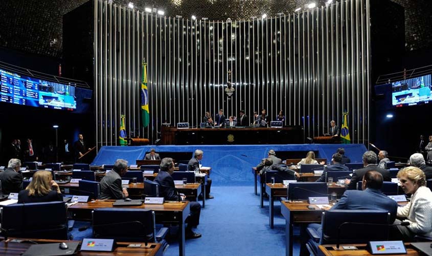 Senadores aprovam urgência para proposta que muda tributação de aplicativos de transporte