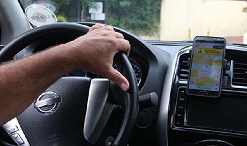 STF cassa decisão da Justiça do Trabalho sobre vínculo de emprego de motorista de aplicativo