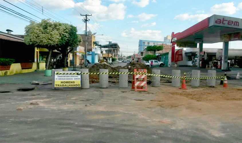 Prefeitura trabalha na recuperação da drenagem da Lauro Sodré com José Camacho