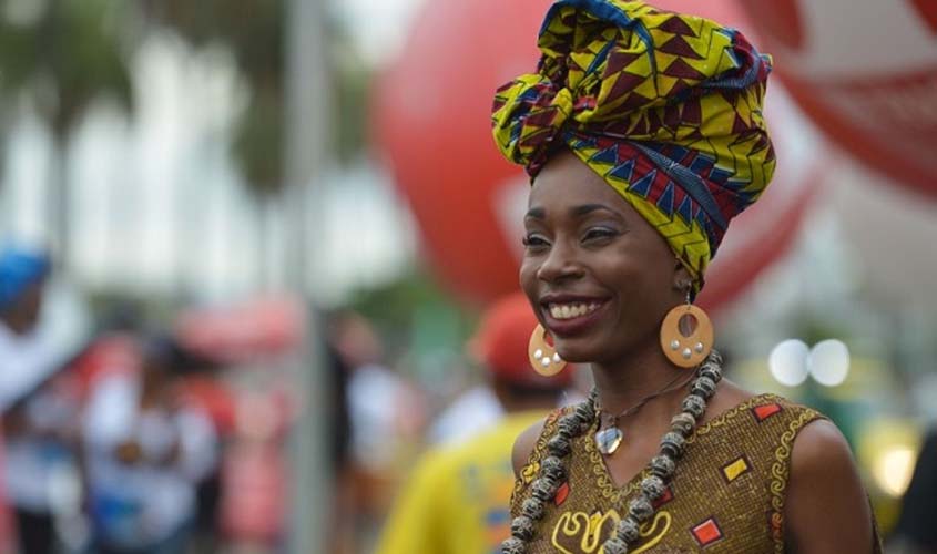 Debates sobre racismo e violência marcam Dia da Mulher Negra