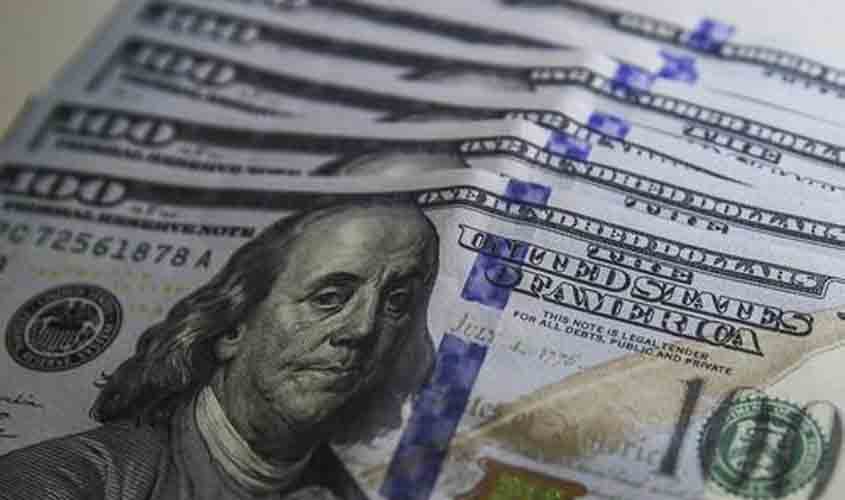 Dólar subiu 1,21% no último fechamento