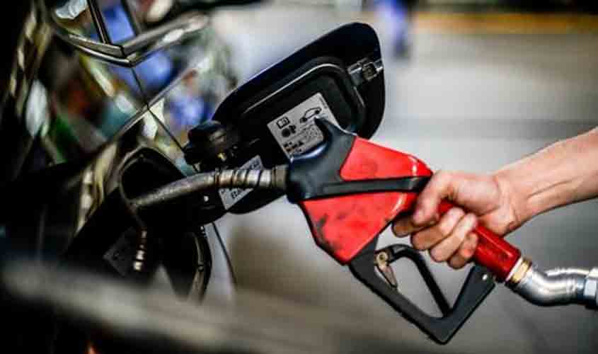 Média de preços dos combustíveis subiu na última semana