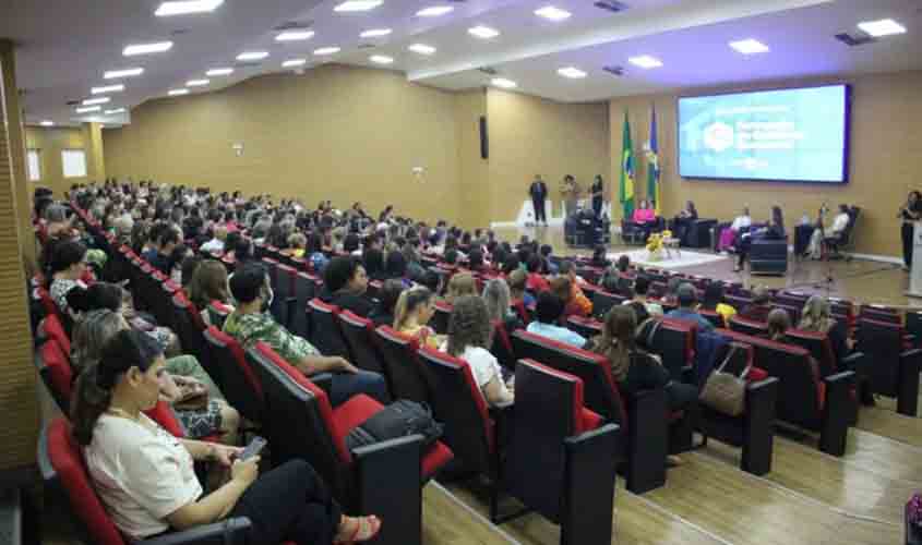 Programa de aprimoramento, liderança e estratégia dos gestores escolares é lançado pelo governo de RO