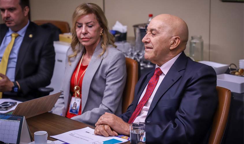 Confúcio Moura quer ampliar Fiocruz em Rondônia