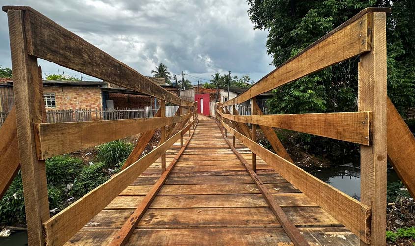 Prefeitura de Porto Velho constrói ponte no bairro Costa e Silva