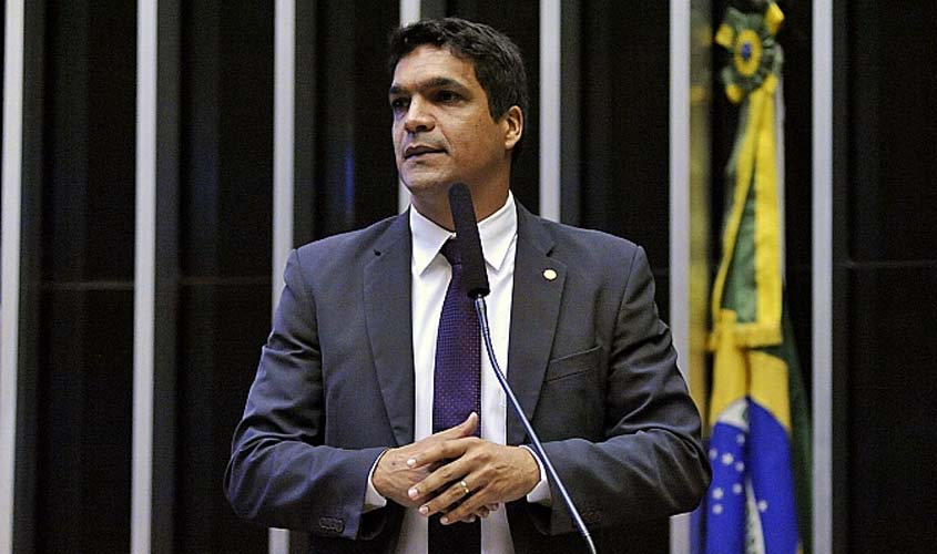 Daciolo desiste de Rondônia e lança candidatura à Presidência