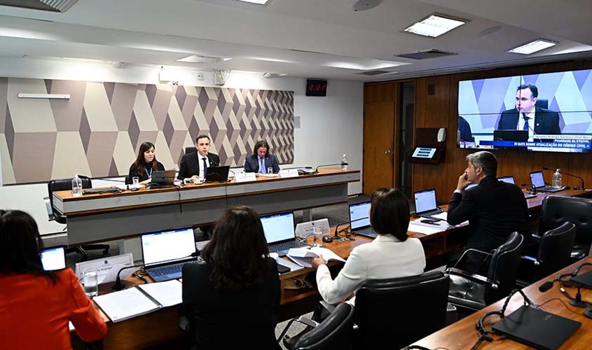 Juristas defendem atualização do Código Civil