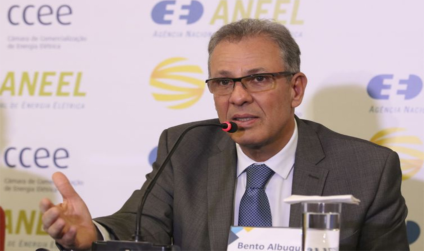 Setor elétrico requer investimentos de R$ 450 bilhões, diz ministro