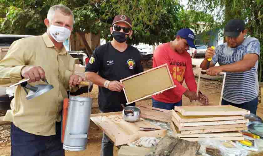 Em Rondônia, indígenas da etnia Cinta Larga iniciam projeto de apicultura