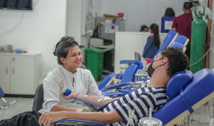 Fhemeron destaca a importância de salvar vidas no Dia Nacional do Doador de Sangue