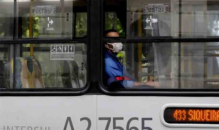 Empresa de ônibus pode ser responsabilizada por morte de cobrador durante a pandemia