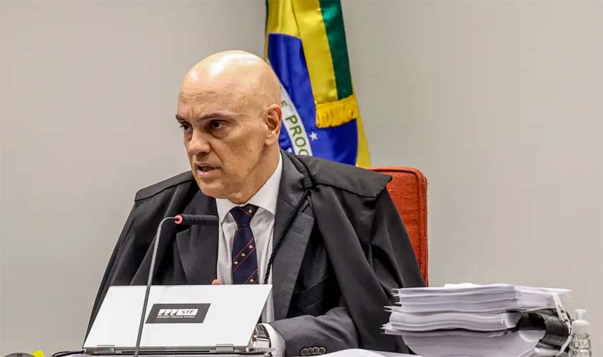 Moraes comunica TSE sobre inelegibilidade de Bolsonaro