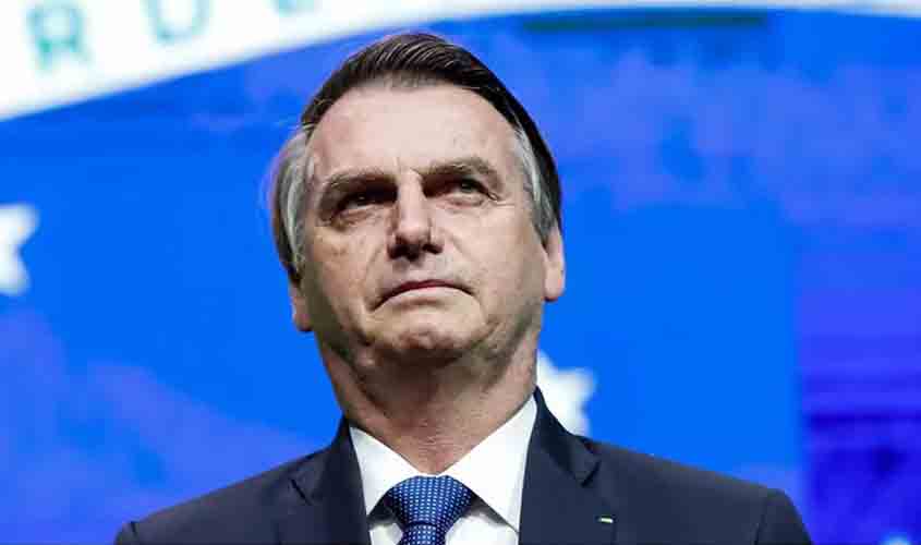 Bolsonaro anuncia que vacinação será parcialmente privatizada: empresas vão furar a fila