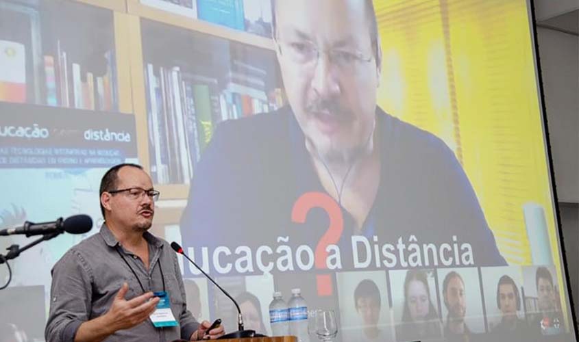 Pós-graduação a distância na USP ensina como a tecnologia pode revolucionar a educação